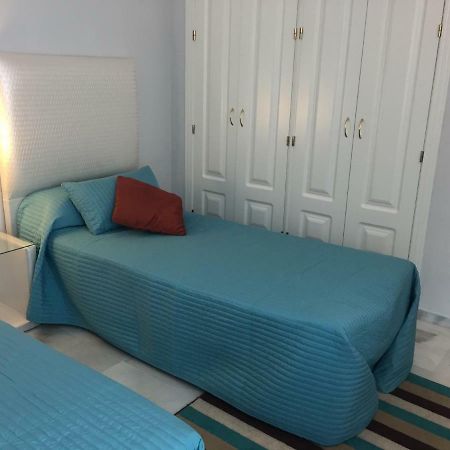 Beautiful 2 Bedroom Apartment @ Puerto Banus! Марбелья Екстер'єр фото