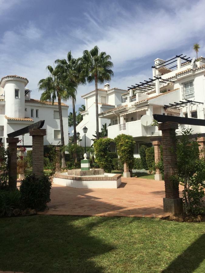 Beautiful 2 Bedroom Apartment @ Puerto Banus! Марбелья Екстер'єр фото